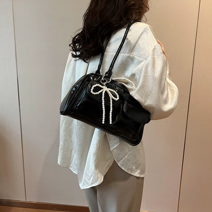 VERSATILE SHOULDER BAG
