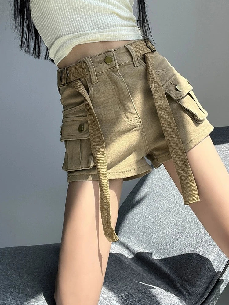 HIGH-WAISTED JEANS SHORTS