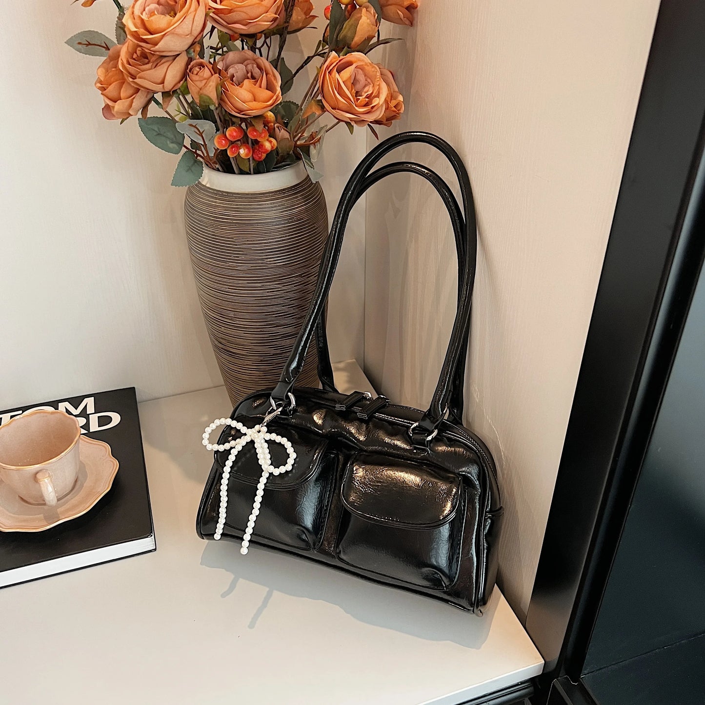 VERSATILE SHOULDER BAG