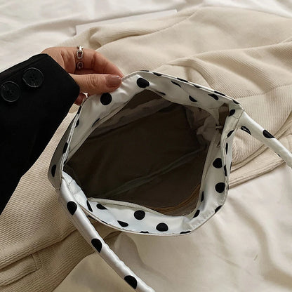 POLKA DOT PRINT HANDBAG